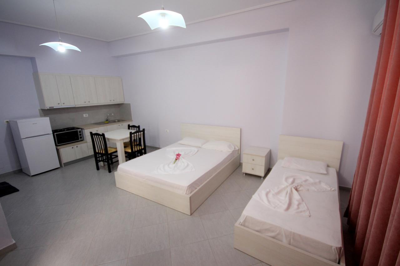 Ideal Holiday Apartments ساراندا المظهر الخارجي الصورة